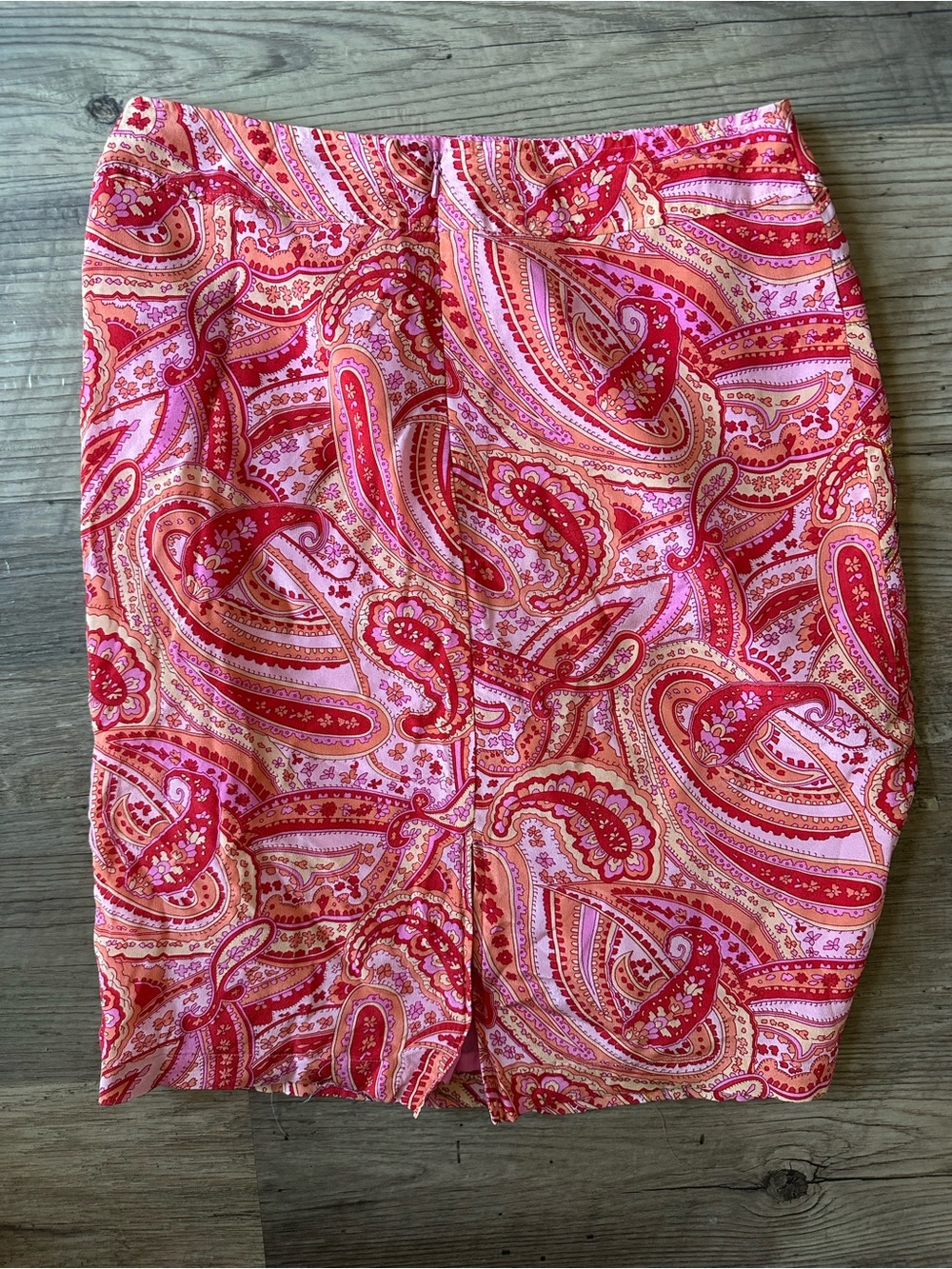 Worthington 100% Silk Paisley Pencil Skirt Size 8 Pink Embroidered Beaded Y2K - Picture 4 of 4